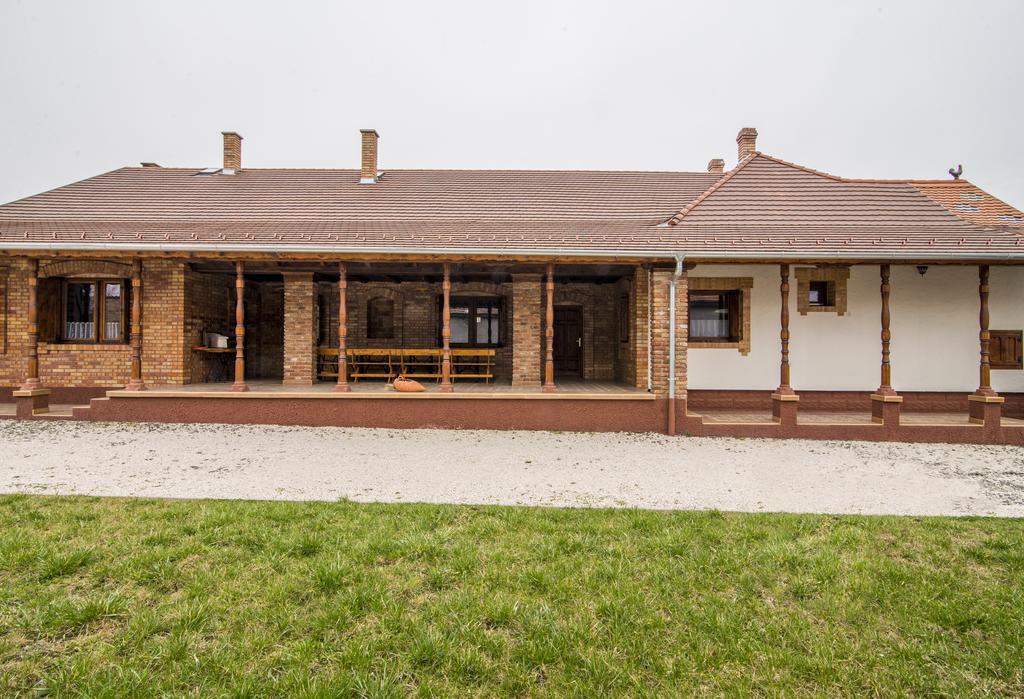 Kokaspajta Vendeghaz Kaposszekcso Extérieur photo